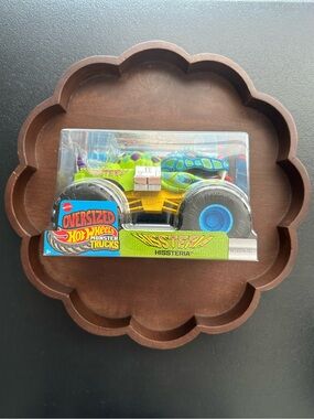 Oversized Hot Wheels Monster Trucks ~ Hissteria